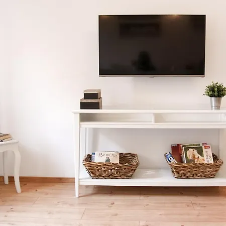 Romance In Appartement
